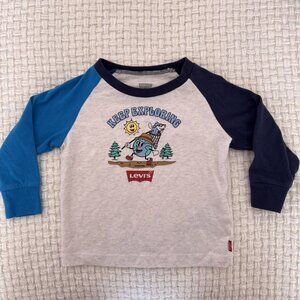 Levi's Keep Exploring Tee